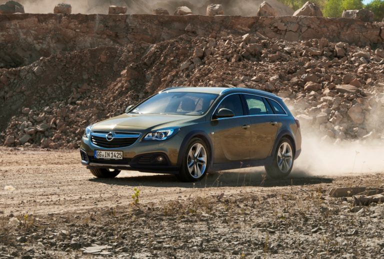 Opel Insignia Country Tourer: Taking the Rough with the Smooth