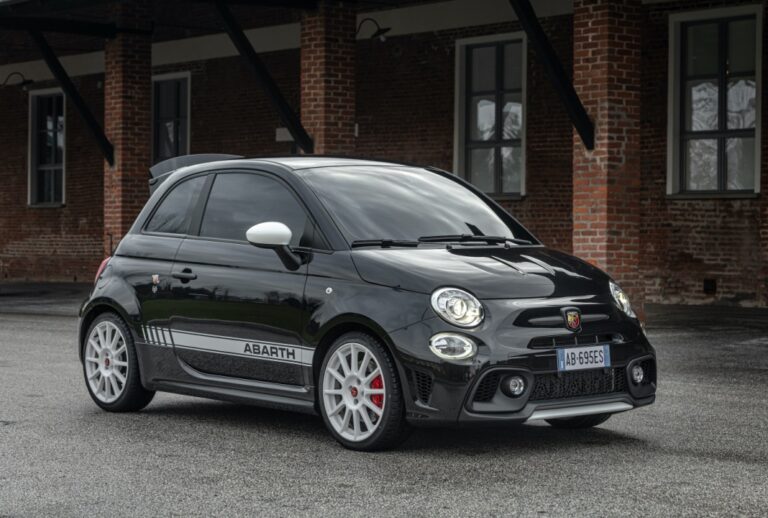 Abarth 695 Esseesse ‘Collectors’ Edition’ Introduces Variable Assist Spoiler