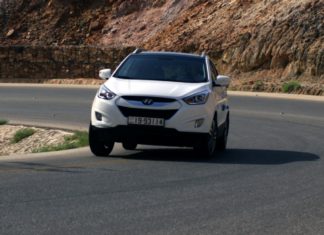 Hyundai Tucson 2.4 AWD Limited: Compact and Convenient