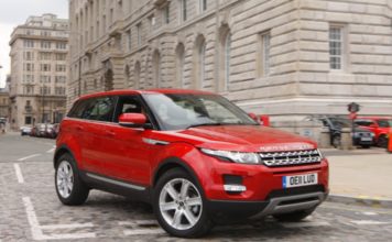 Range Rover Evoque SI4 5-Door: Glam Ranger