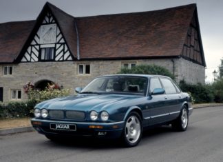 Jaguar XJR (1994): Jag’s First Leap Into The Super Saloon Slugfest