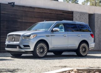 Lincoln Navigator: Living Large