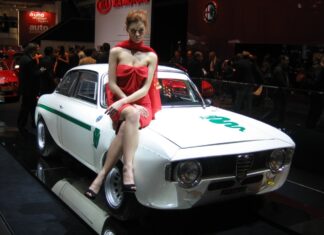 Ladies Of The Geneva Motor Show 2009