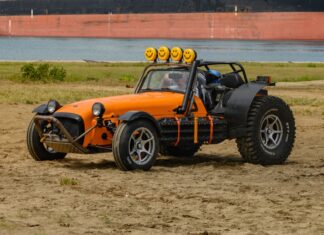 Caterham Seven Goes On Safari With The Grand Tour