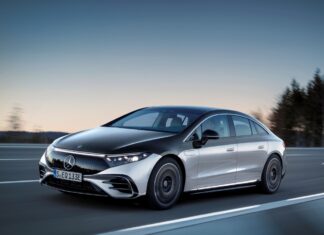 Mercedes-Benz Unveils EQS Luxury EV