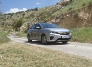 Honda City 1.5L DX: Smooth-Driving City Slicker