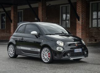 Abarth 695 Esseesse ‘Collectors’ Edition’ Introduces Variable Assist Spoiler