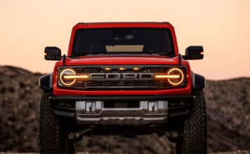 Ford Bronco Raptor: Riding High